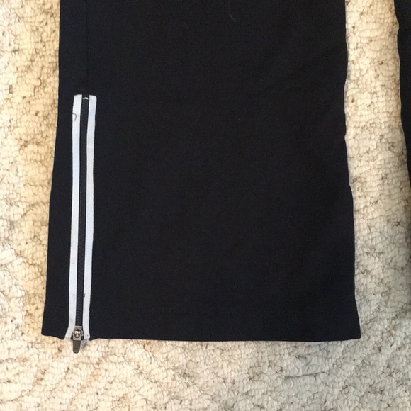 Athleta workout pants - Picture 2 of 4